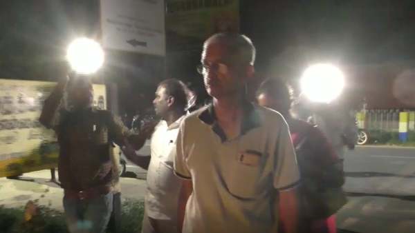  வலுக்கட்டாயம்