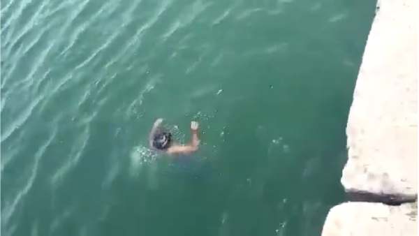 4 மாணவர்கள் 