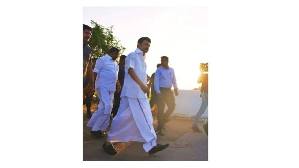 ஸ்டாலினின் டெல்டா பயணம் ஸ்டாலினின் டெல்டா பயணம்