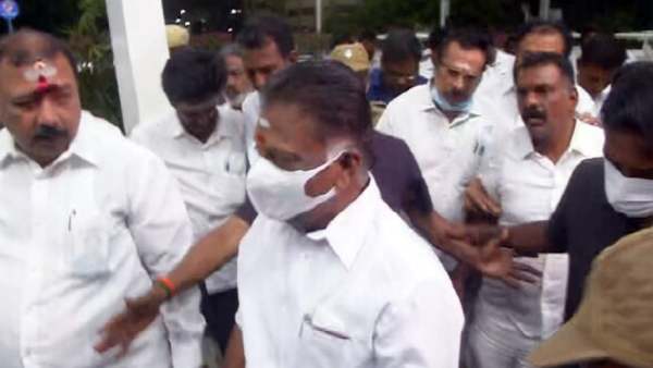 டெல்லியில் ஓபிஎஸ் 