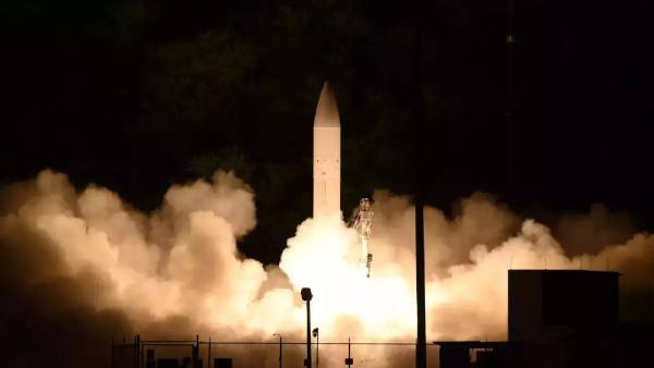  கீவ் மீது தாக்குதல் 