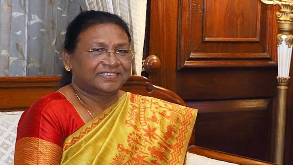  திரௌபதி முன்னிலை