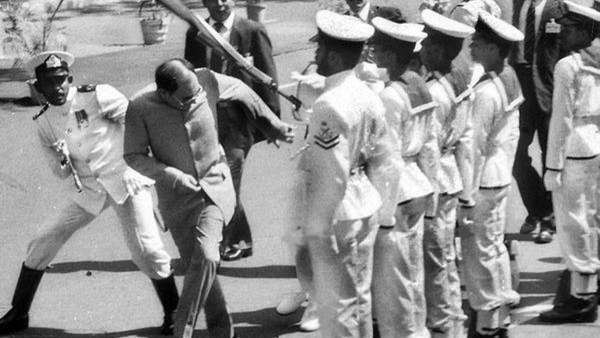 ராஜீவ் மீது தாக்குதல் 