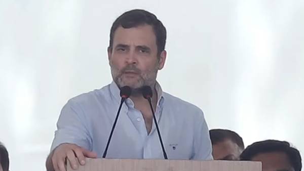 ஒன்றாக எதிர்க்க வேண்டும் 