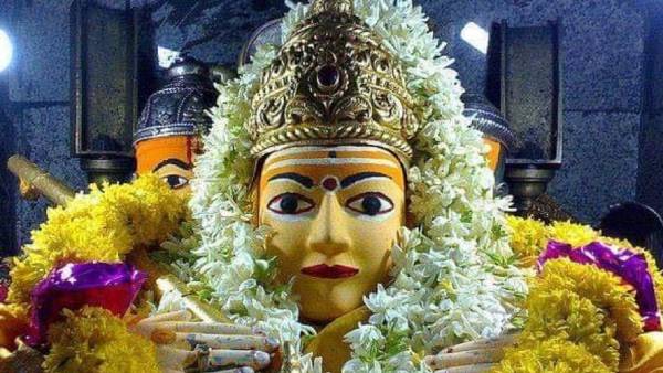 5 பூசாரிகள் மீது வழக்கு 