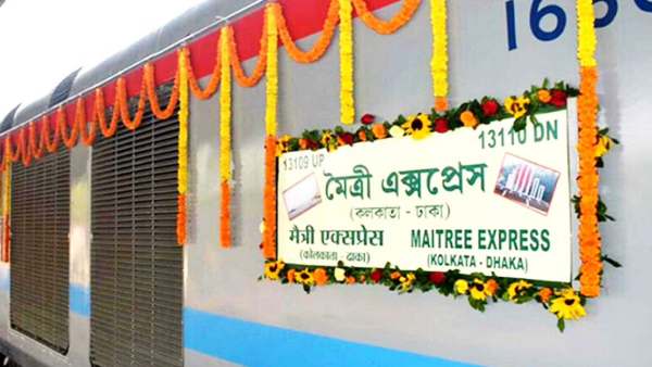  கொடியசைத்து துவக்கம்