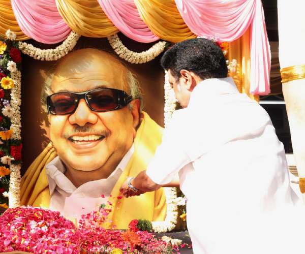 ஆதரவாளர்கள் குஷி 