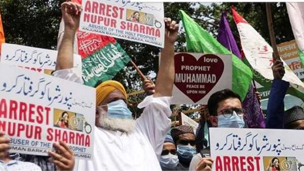  திரளும் இஸ்லாமிய நாடுகள்