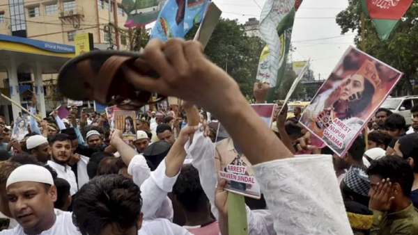 துப்பாக்கிச்சூடு; 2 பேர் பலி 