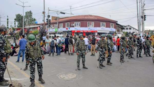 பாதுகாப்பு 