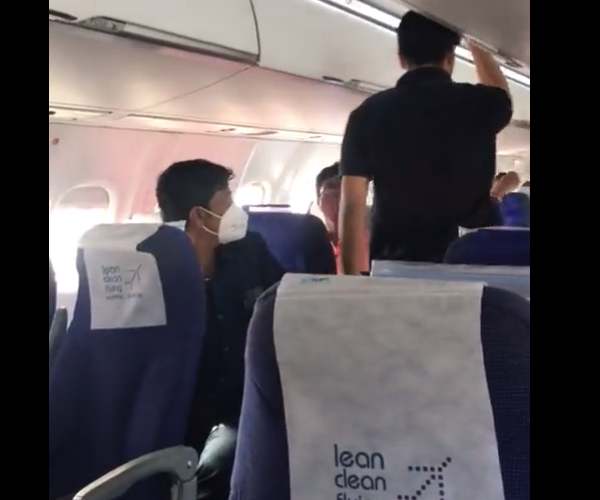  கருப்பு கொடி போராட்டம் 