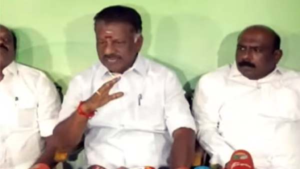 துணை முதல்வர் 