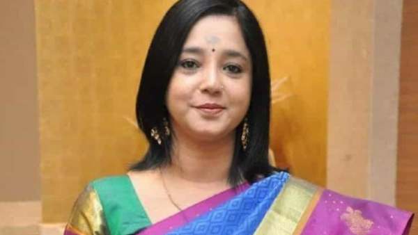 நடிகை ஐஸ்வர்யா 