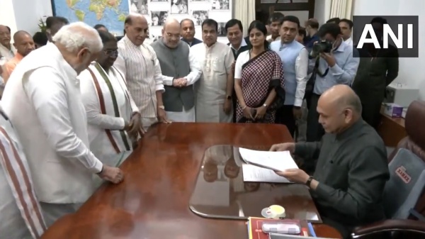 வேட்புமனுத் தாக்கல் வேட்புமனுத் தாக்கல்