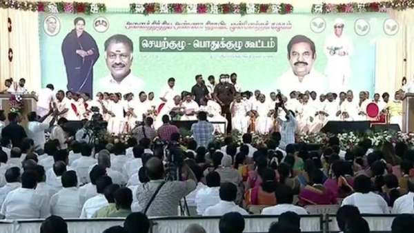  கட்சியை அழிக்கும் செயல் 