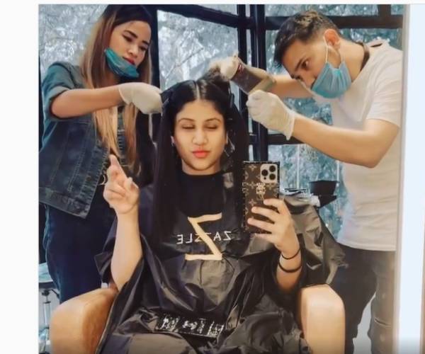 உடை, மேக்கப் உடை, மேக்கப்