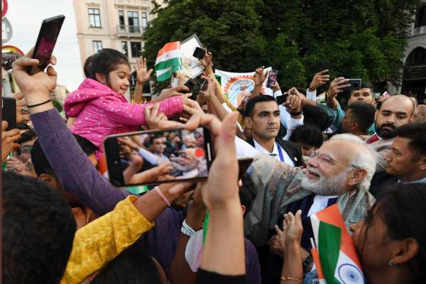 அரபு எமிரேட்ஸ் பயணம்