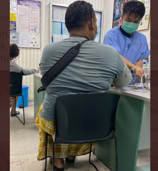 வேகமாக இழுத்த இளைஞர் 