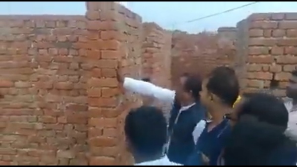  அகிலேஷ்