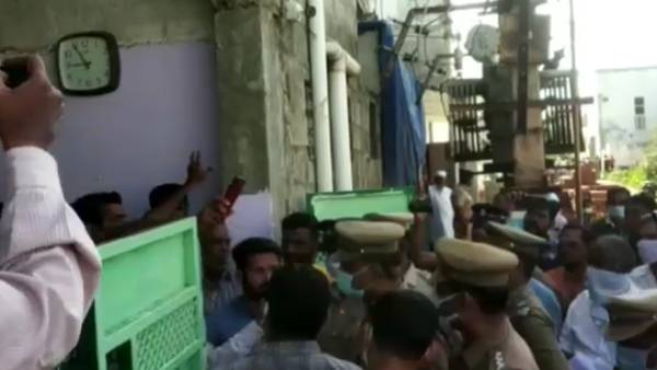 மாநகராட்சி மீது குற்றச்சாட்டு 