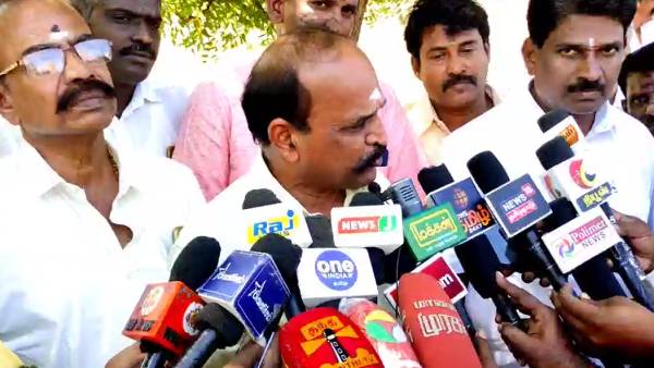  முரண்பாடு உள்ளது