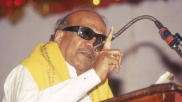  கருணாநிதி சிலை 