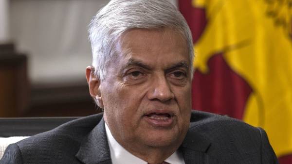 Srilanka to introduce Coupon system for Fuel: Ranil Wickremesinghe 