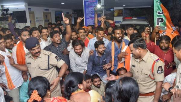  4 பேர் கைது