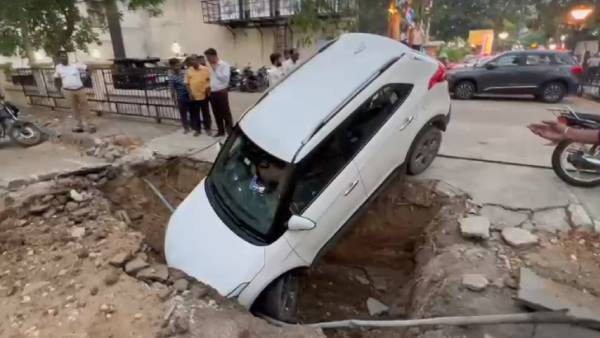 போலீஸ் விசாரணை 