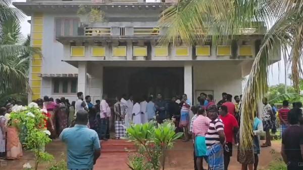 மோதிரம் 