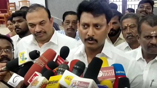 செல்போன் அனுமதியில்லை 