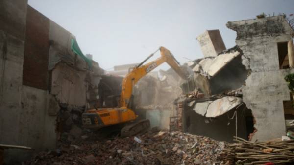 கண்டனம் 