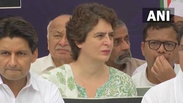 தர்ணா போராட்டம் தர்ணா போராட்டம்