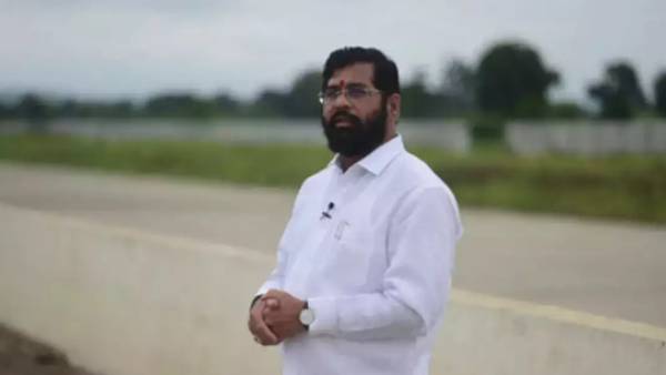  குஜராத்தை நோக்கி சென்ற கார்