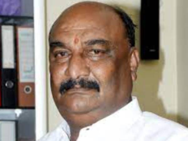 உத்தவ் தாக்கரே மீது அதிருப்தி இல்லை உத்தவ் தாக்கரே மீது அதிருப்தி இல்லை