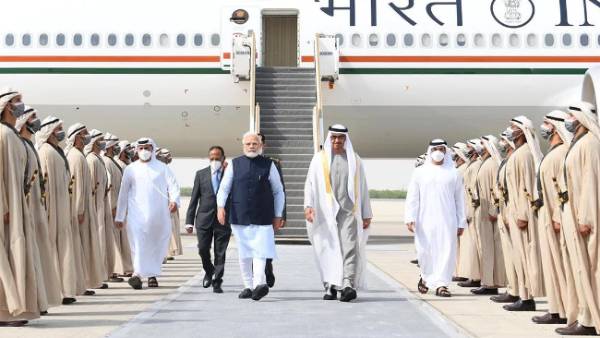 ஐக்கிய அரபு அமீரகத்தில் மோடி 