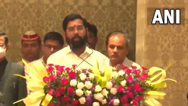 முதல்வராக ஏக்நாத் ஷிண்டே முதல்வராக ஏக்நாத் ஷிண்டே