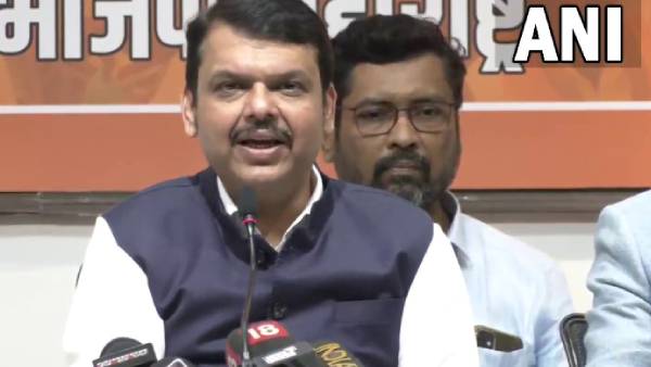 பட்னாவிசுக்கு வாழ்த்து பட்னாவிசுக்கு வாழ்த்து