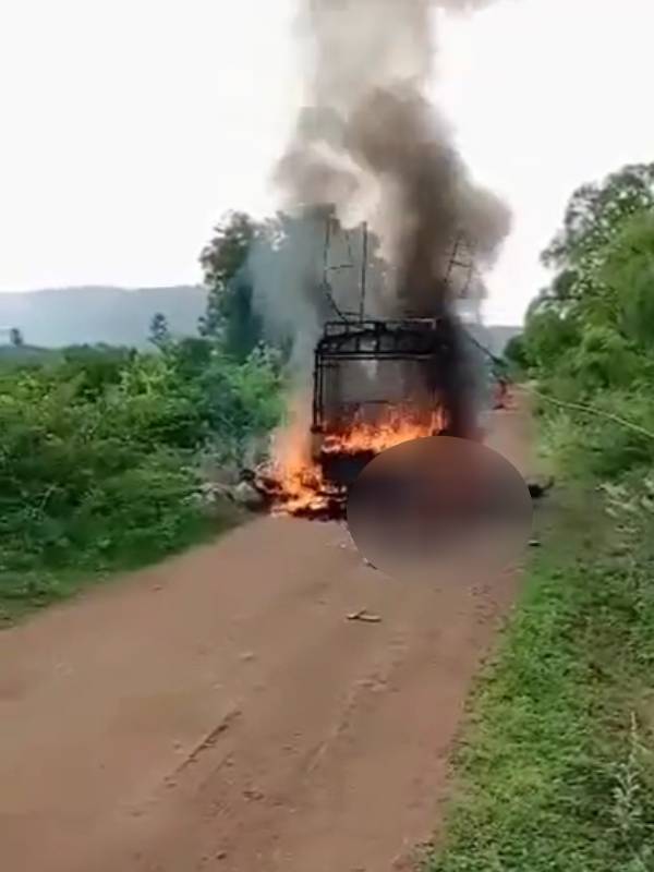 8 பேர் உடல் கருகி பலி 8 பேர் உடல் கருகி பலி