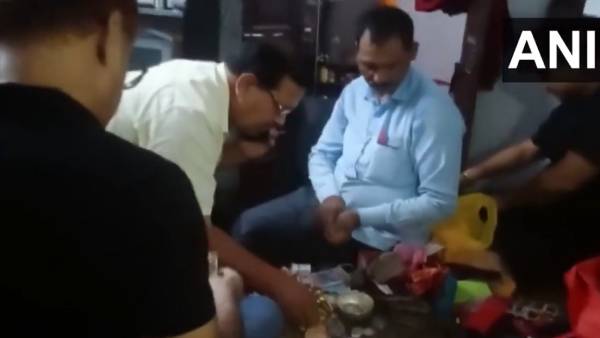 அறையில் அறையில்