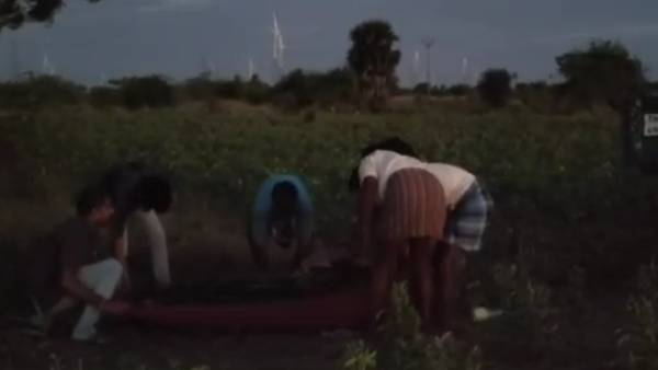 மாயமானவர்கள் பிணமாக மீட்பு 