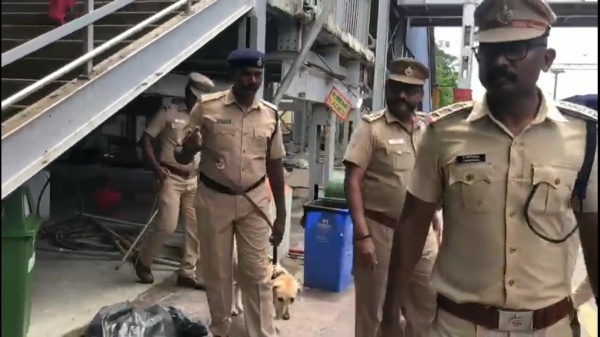 வெறும் புரளி 