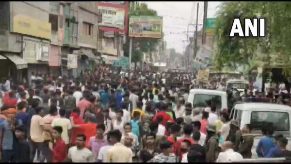  போராட்டம் வெடித்தது