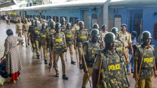 பாதுகாப்பு பாதுகாப்பு