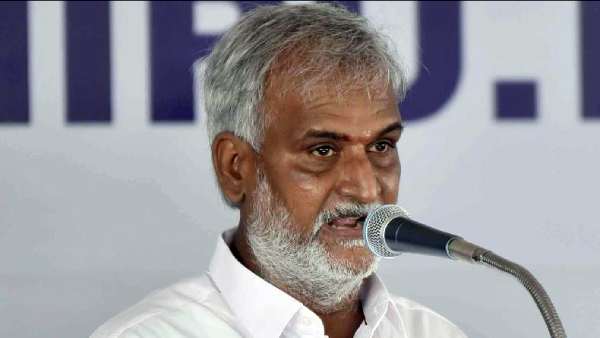 அரசியல்வாதி போல 