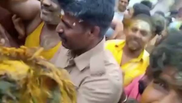 உற்சாக நடனம் 