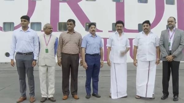 சுற்றிப்பார்த்தார்