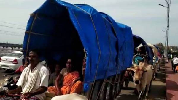 மொட்டை அடித்து வழிபாடு மொட்டை அடித்து வழிபாடு