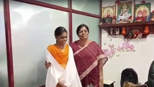 திருச்செந்தூர் மாணவி துர்கா 