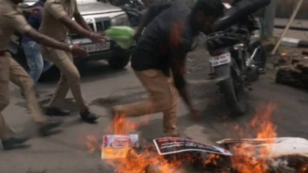  கலவர வழக்குகள் 